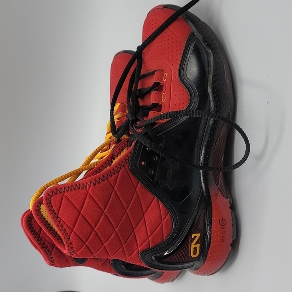 Under Armour cam newton's boys 5.5 youth - Picture 4 of 7